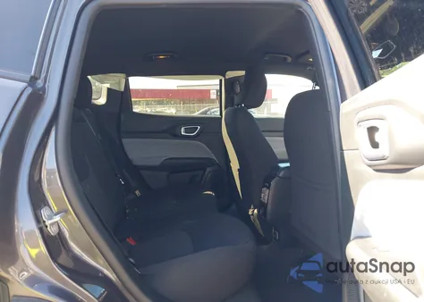 2024 Jeep Compass Sport 4X4 from USA, damaged, VIN 3C4NJDAN5RT160377